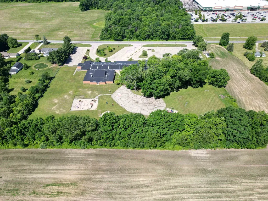 11218 N Linden Road Vienna Charter Township MI 48420