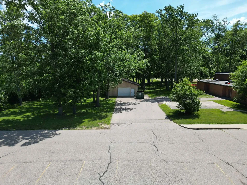 11218 N Linden Road Vienna Charter Township MI 48420