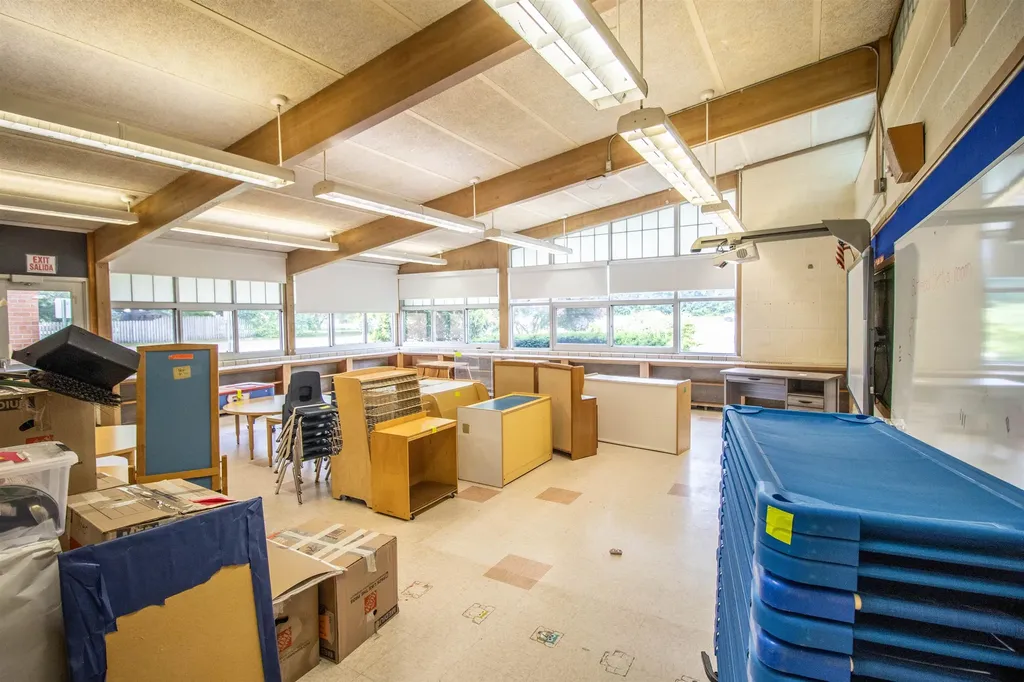 11218 N Linden Road Vienna Charter Township MI 48420