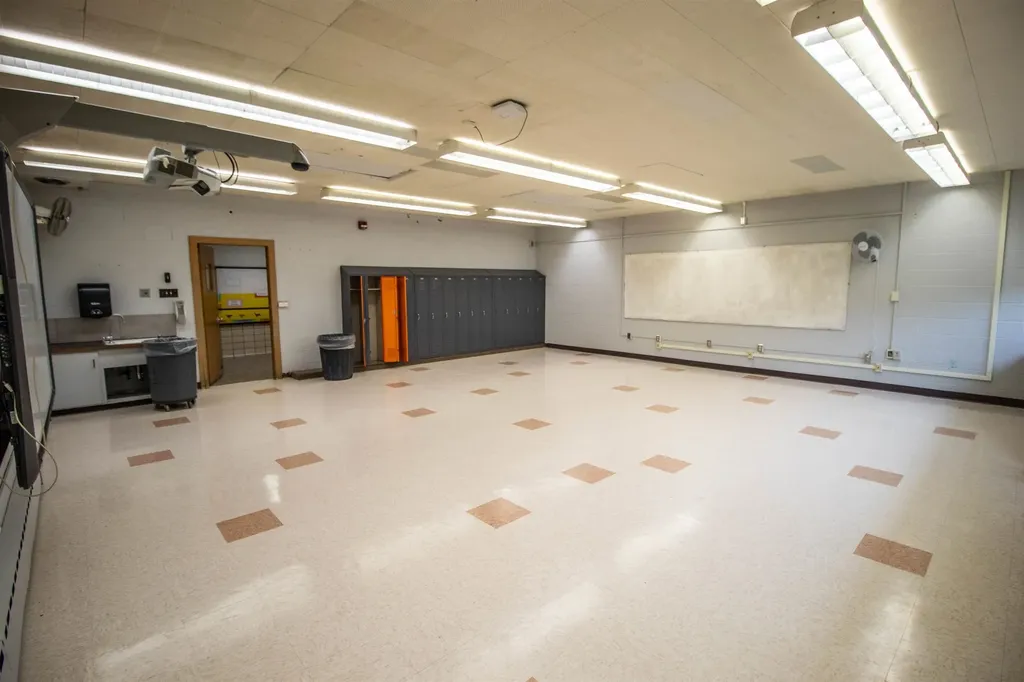 11218 N Linden Road Vienna Charter Township MI 48420