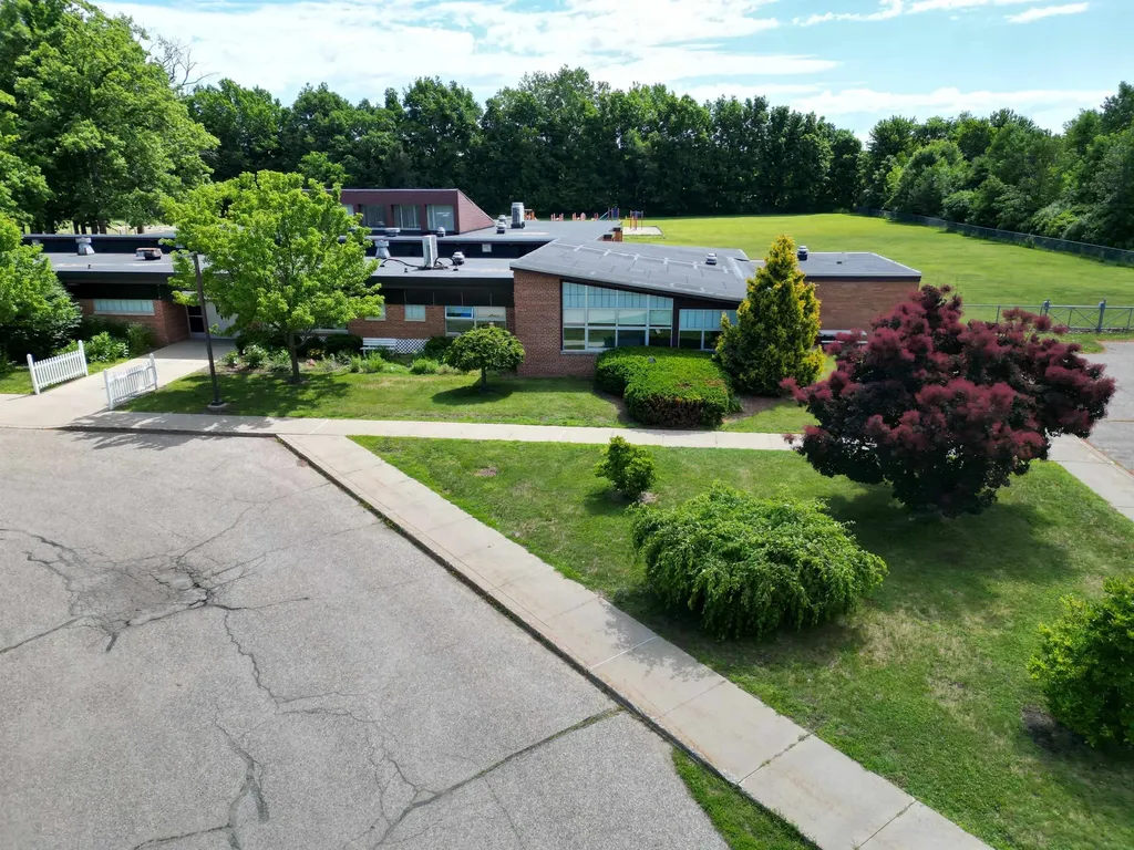 11218 N Linden Road Vienna Charter Township MI 48420