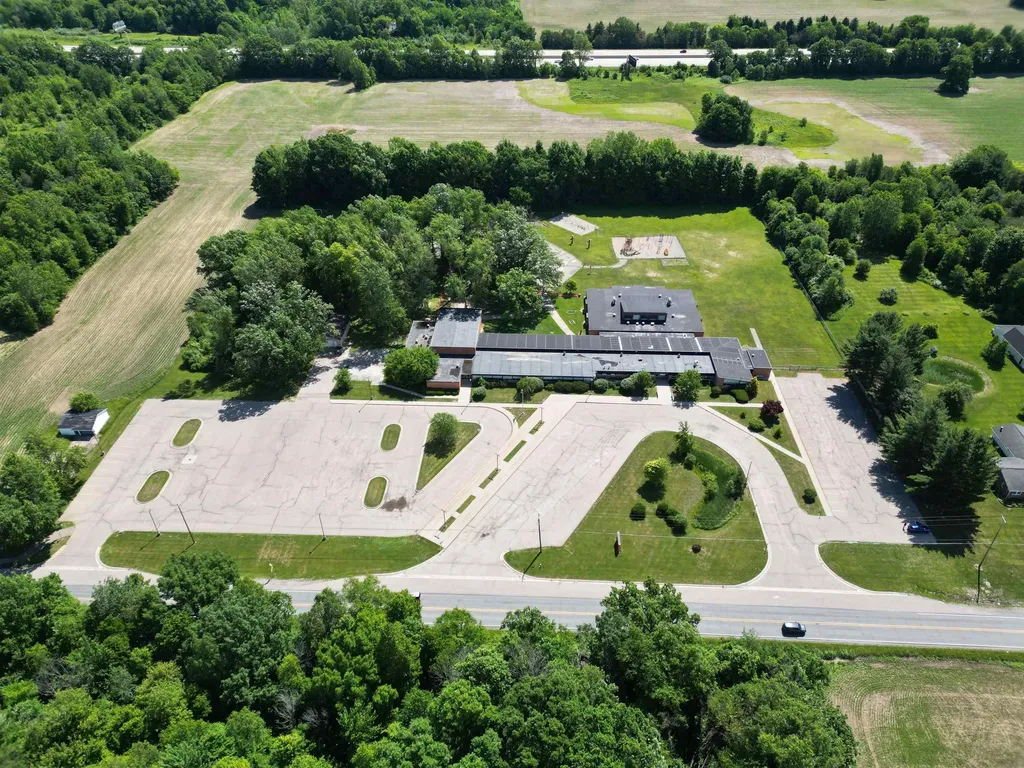 11218 N Linden Road Vienna Charter Township MI 48420