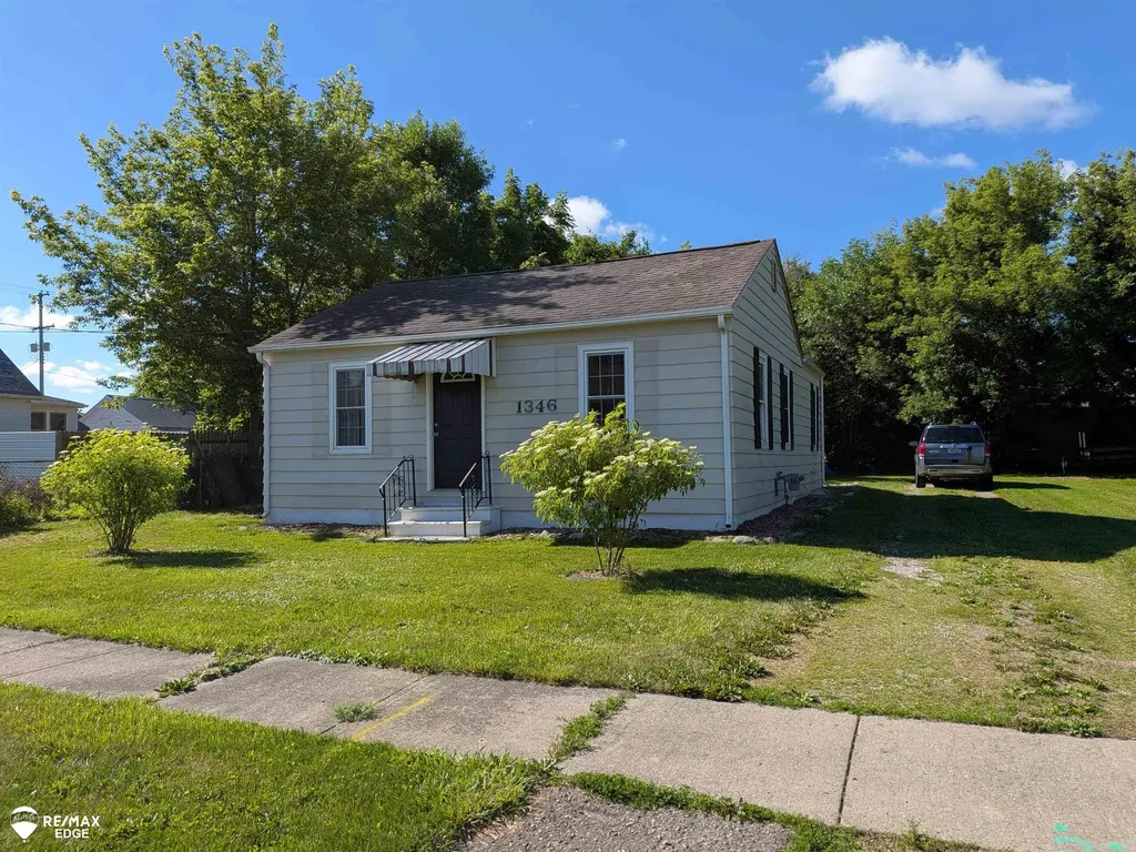 1346 Connell Street Burton City MI 48529