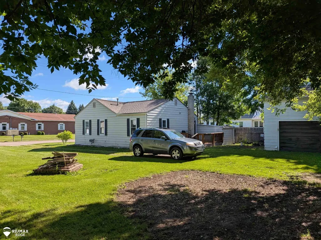 1346 Connell Street Burton City MI 48529
