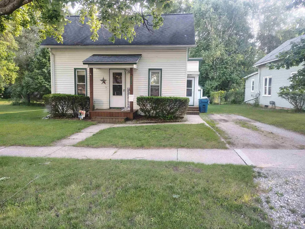 119 Spruce Street Vassar City MI 48768