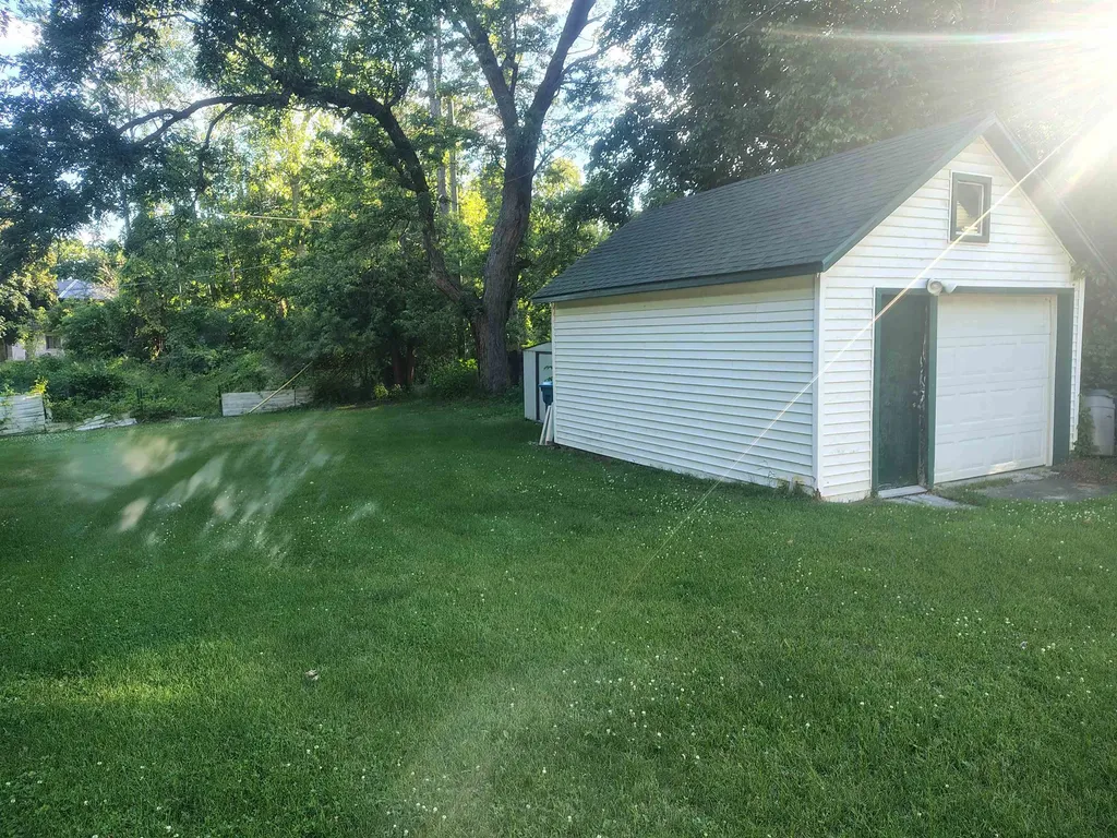 119 Spruce Street Vassar City MI 48768