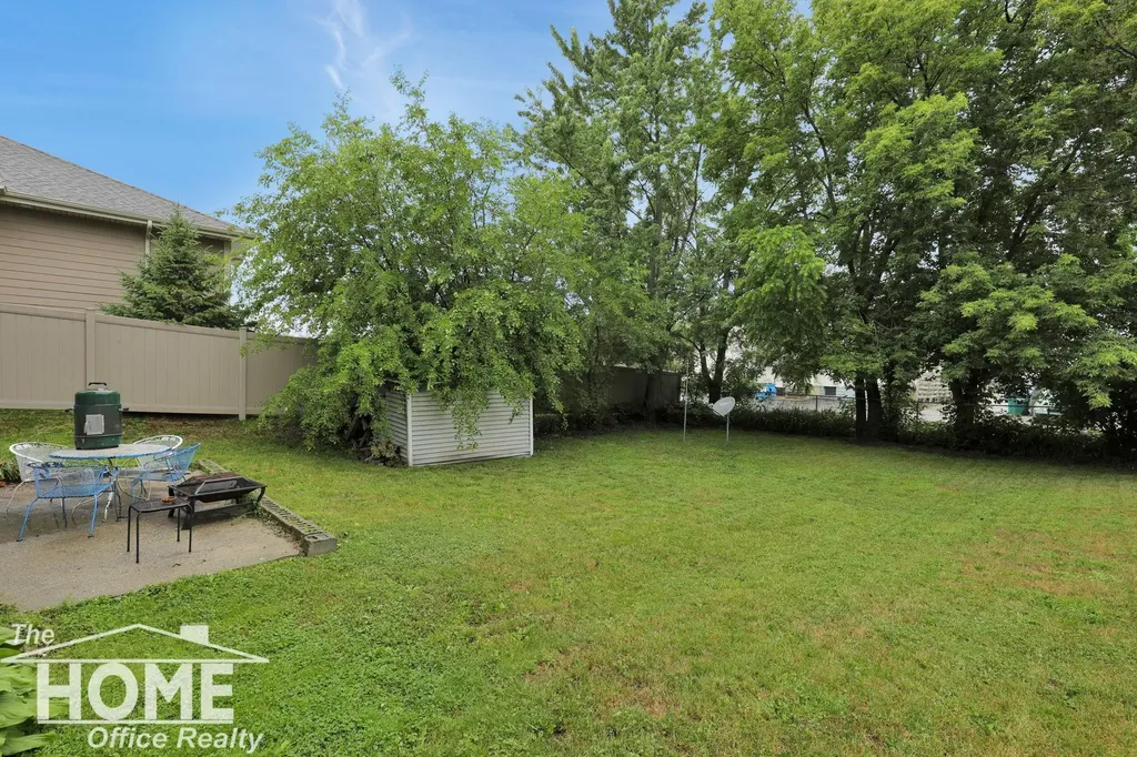 422 Clinton Street Owosso City MI 48867