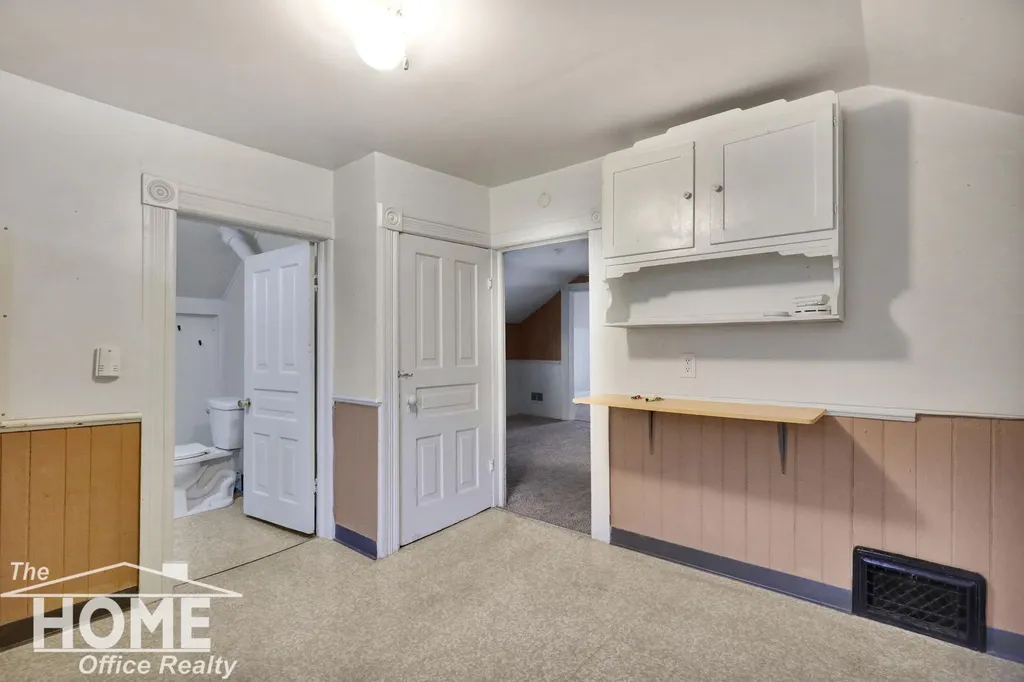 422 Clinton Street Owosso City MI 48867