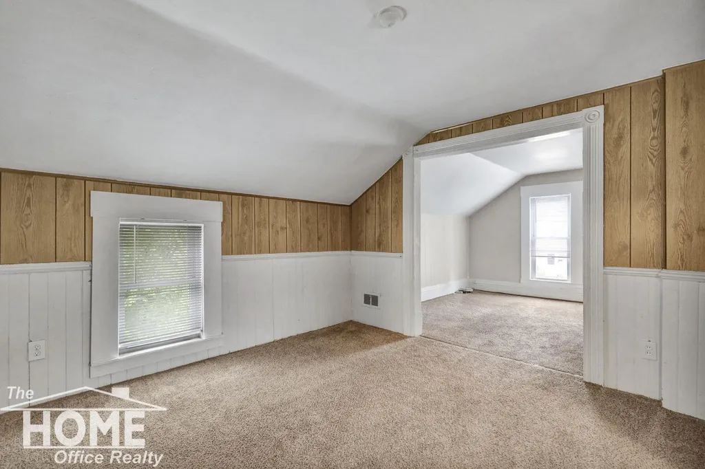 422 Clinton Street Owosso City MI 48867