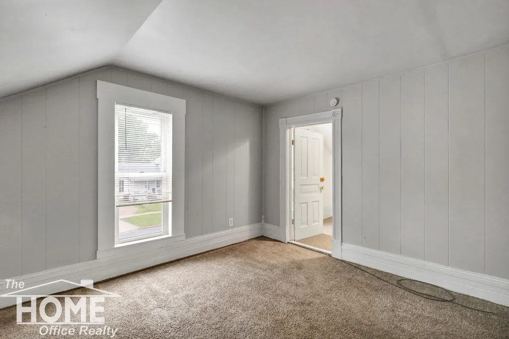 422 Clinton Street Owosso City MI 48867