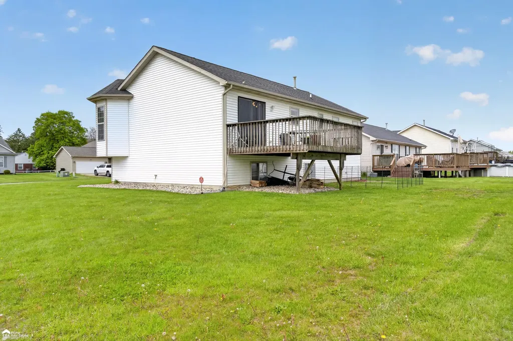 11276 Autumn Breeze Trail Vienna Charter Township MI 48420