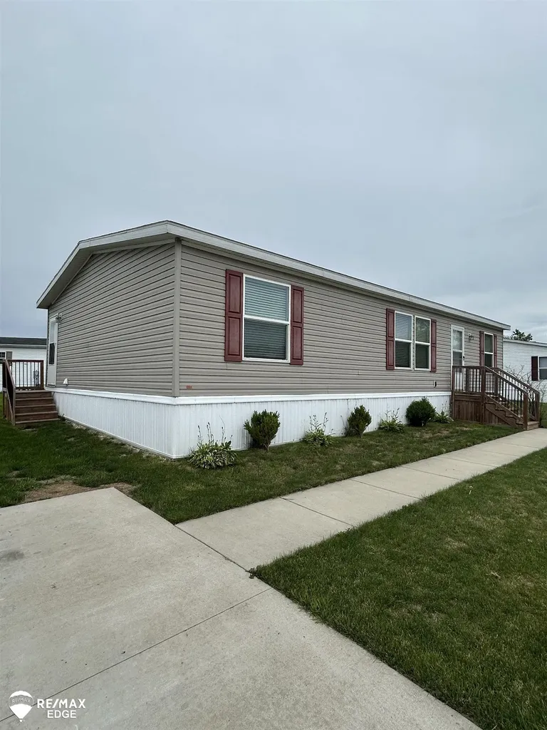 743 Morgan Drive Genesee Charter Township MI 48506