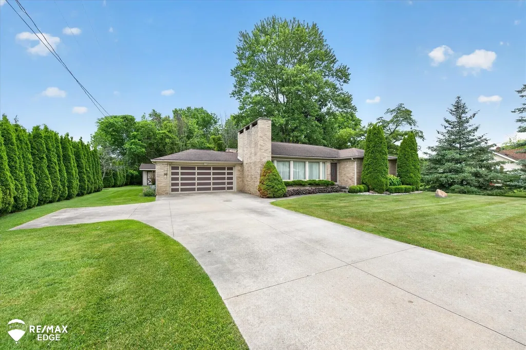 10048 E Coldwater Road Richfield Township MI 48423