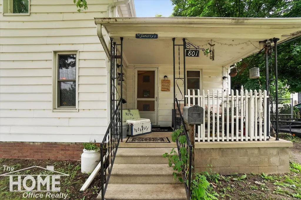 801 Michigan Avenue Owosso City MI 48867