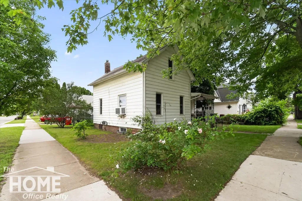 801 Michigan Avenue Owosso City MI 48867