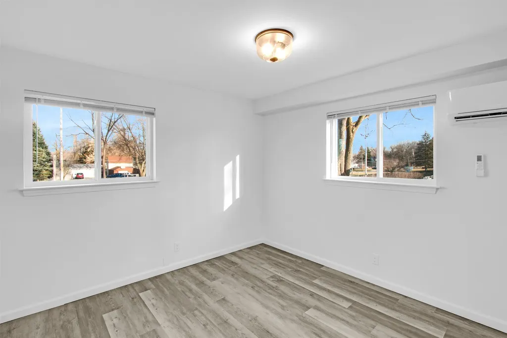 3901 N Averill Apt #104 Avenue Flint City MI 48506