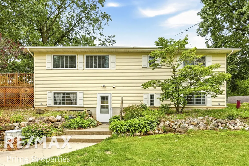 594 Lou Alice Drive Deerfield Township MI 48421