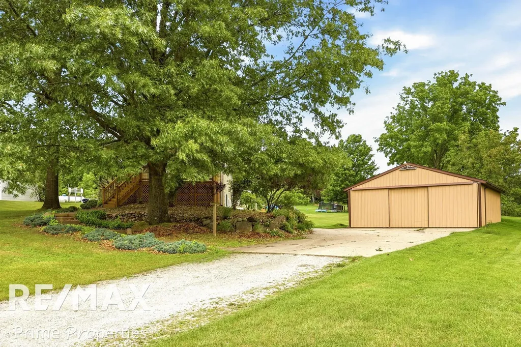 594 Lou Alice Drive Deerfield Township MI 48421
