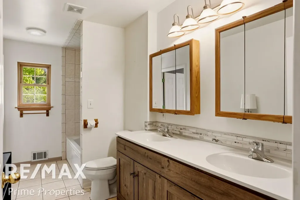 594 Lou Alice Drive Deerfield Township MI 48421