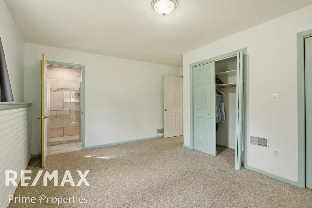 594 Lou Alice Drive Deerfield Township MI 48421