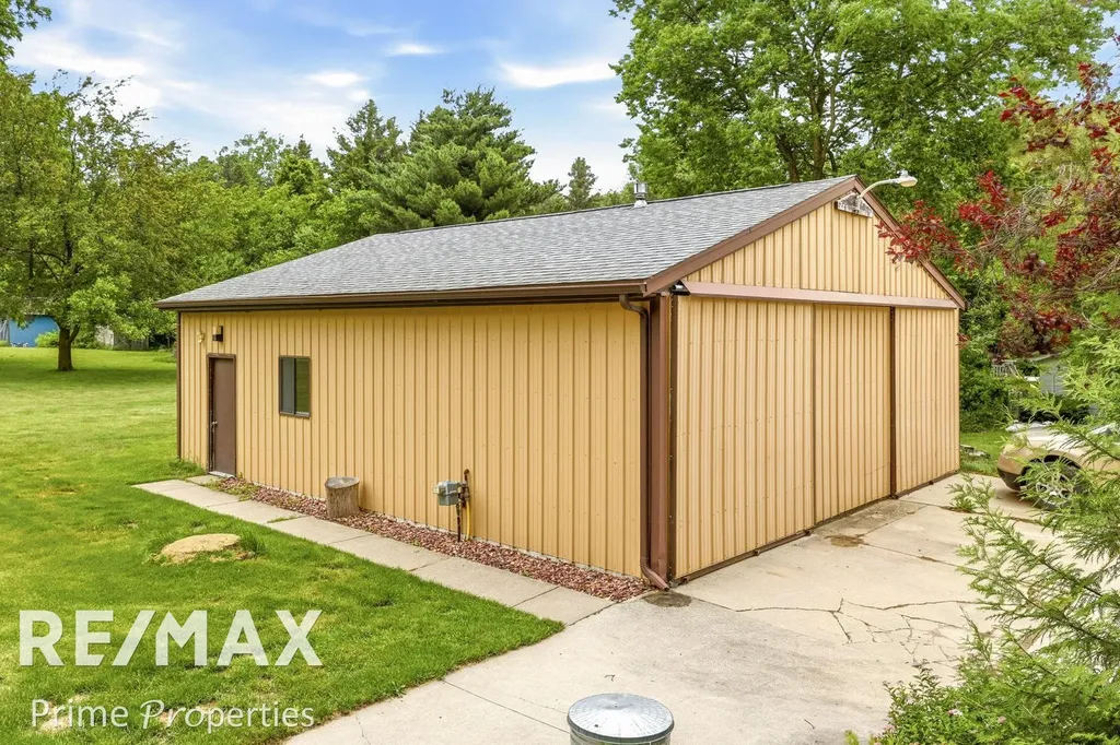 594 Lou Alice Drive Deerfield Township MI 48421