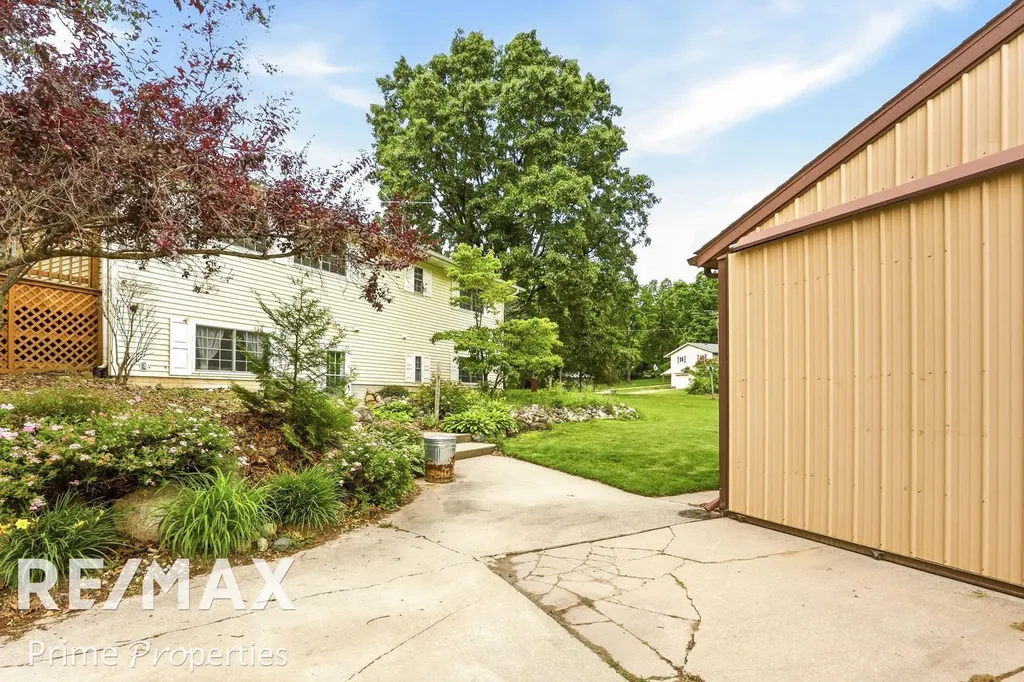 594 Lou Alice Drive Deerfield Township MI 48421