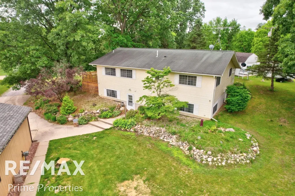 594 Lou Alice Drive Deerfield Township MI 48421