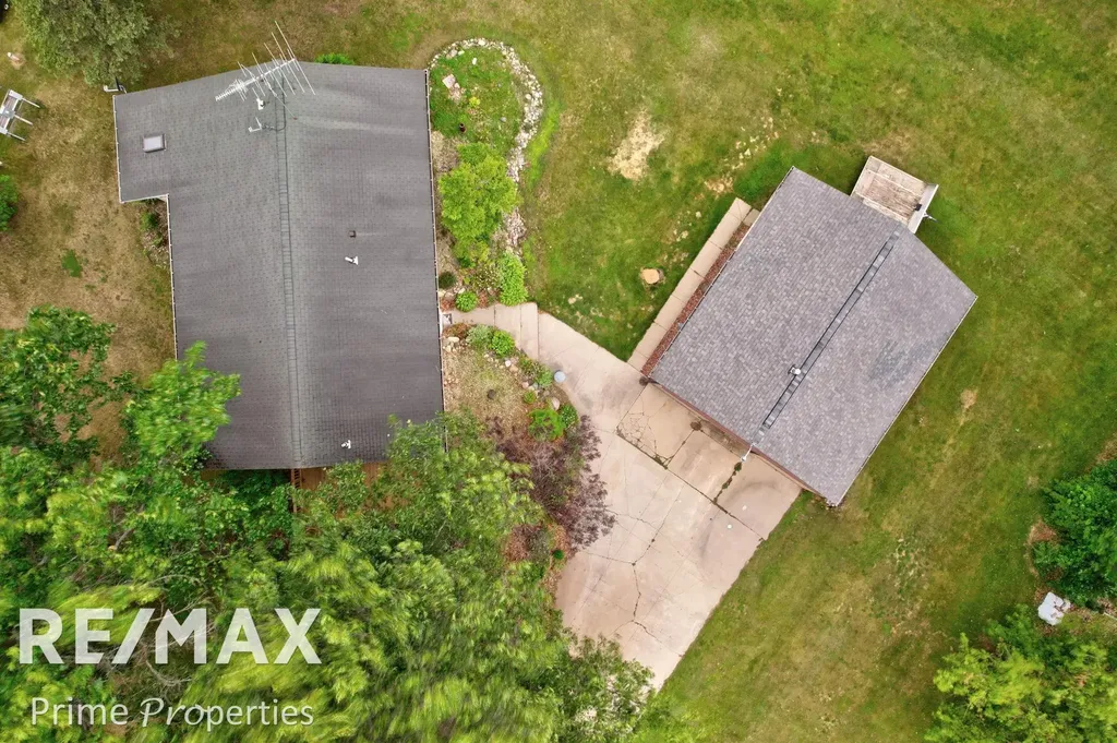 594 Lou Alice Drive Deerfield Township MI 48421