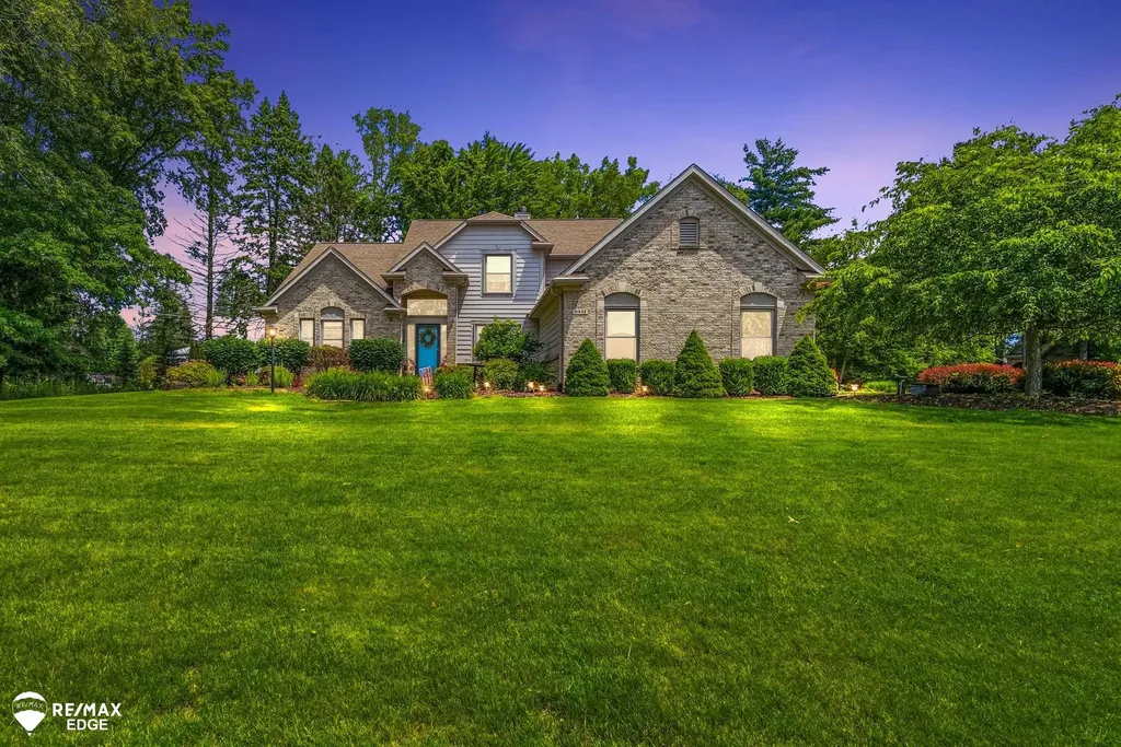 3311 Peregrine Way Marion Township MI 48843