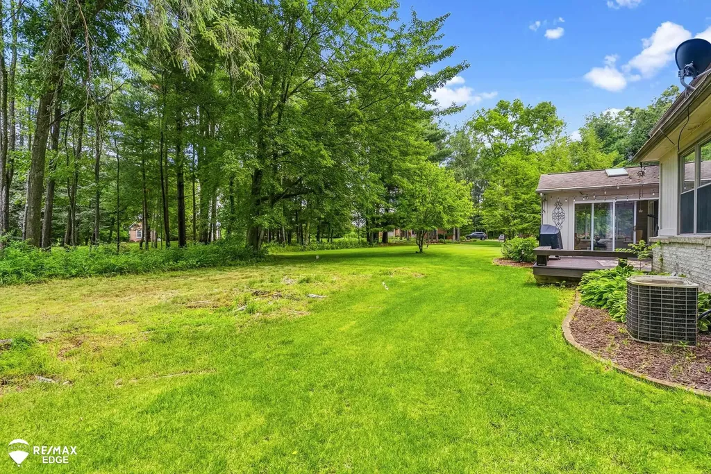 3311 Peregrine Way Marion Township MI 48843
