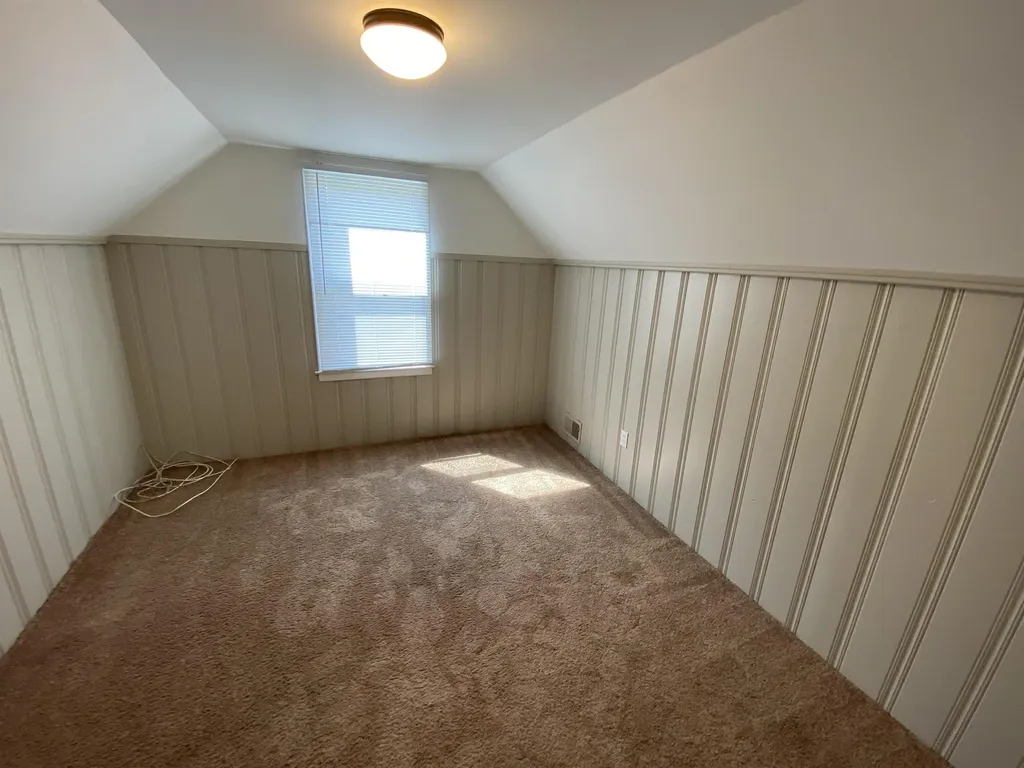 12739 Sherman Avenue Warren City MI 48089