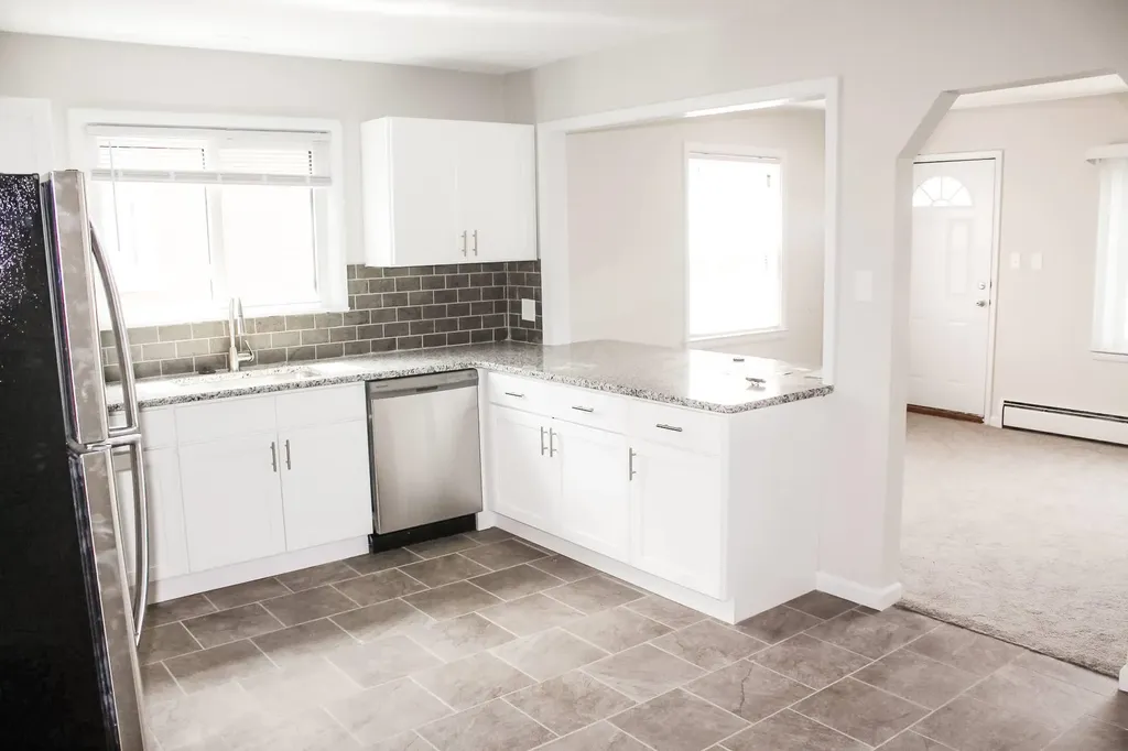 26096 Delton Street Madison Heights City MI 48071