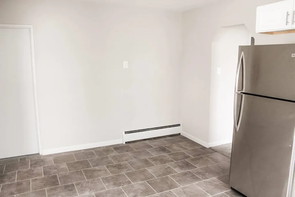 26096 Delton Street Madison Heights City MI 48071