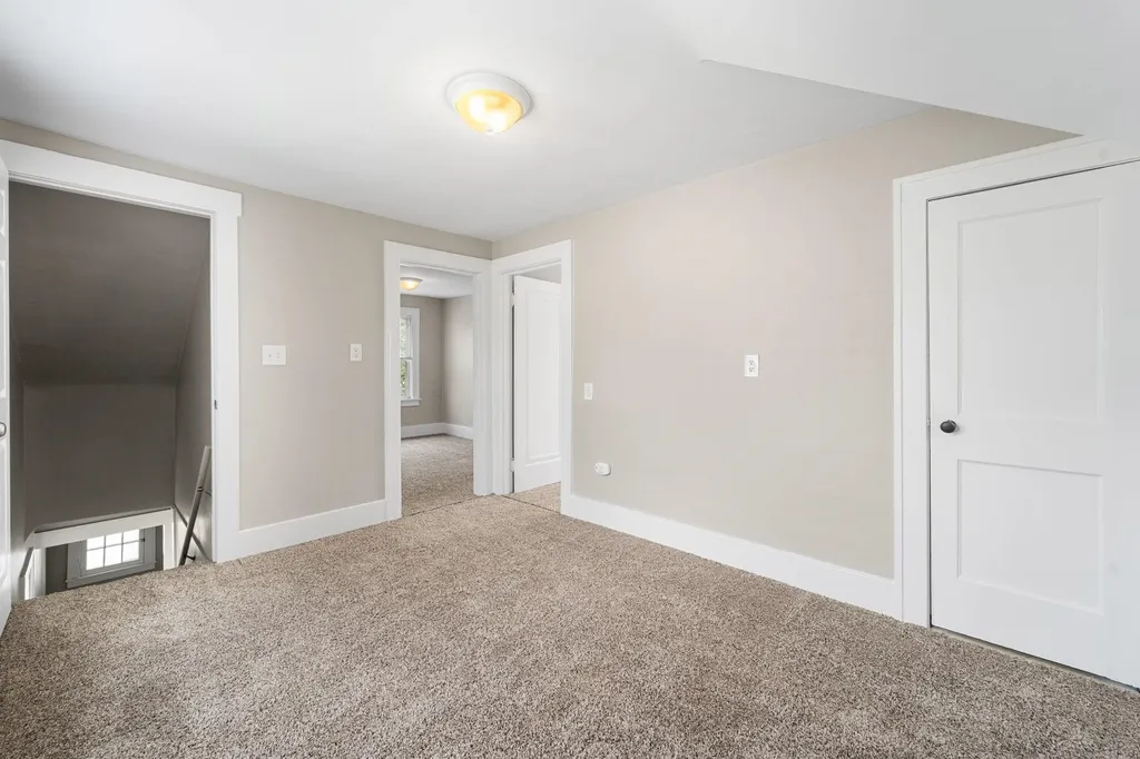 164 W Muir Avenue Hazel Park City MI 48030