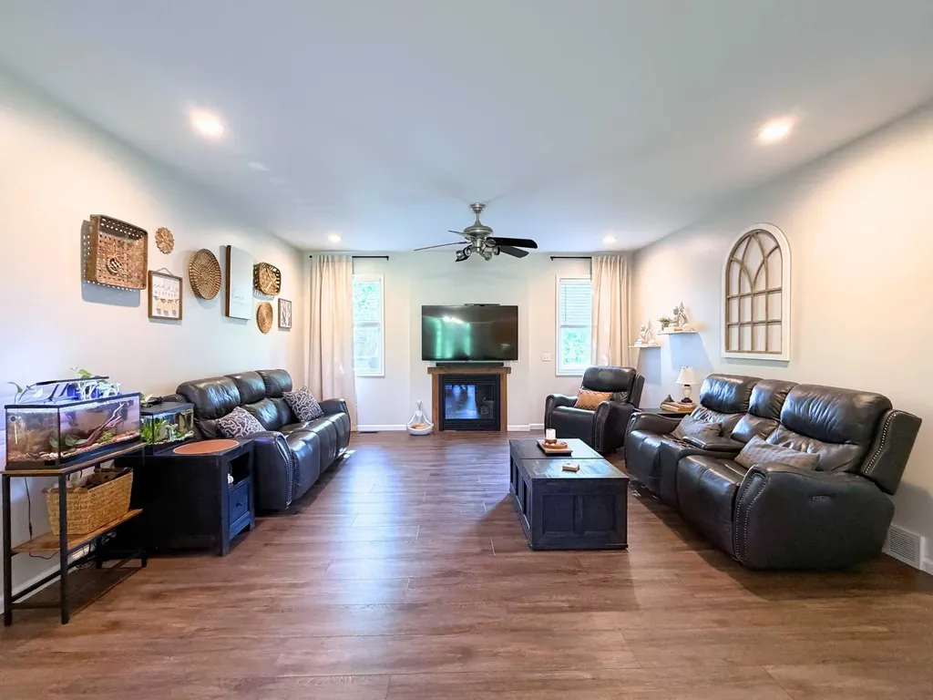 3520 W Farrand Road Vienna Charter Township MI 48420