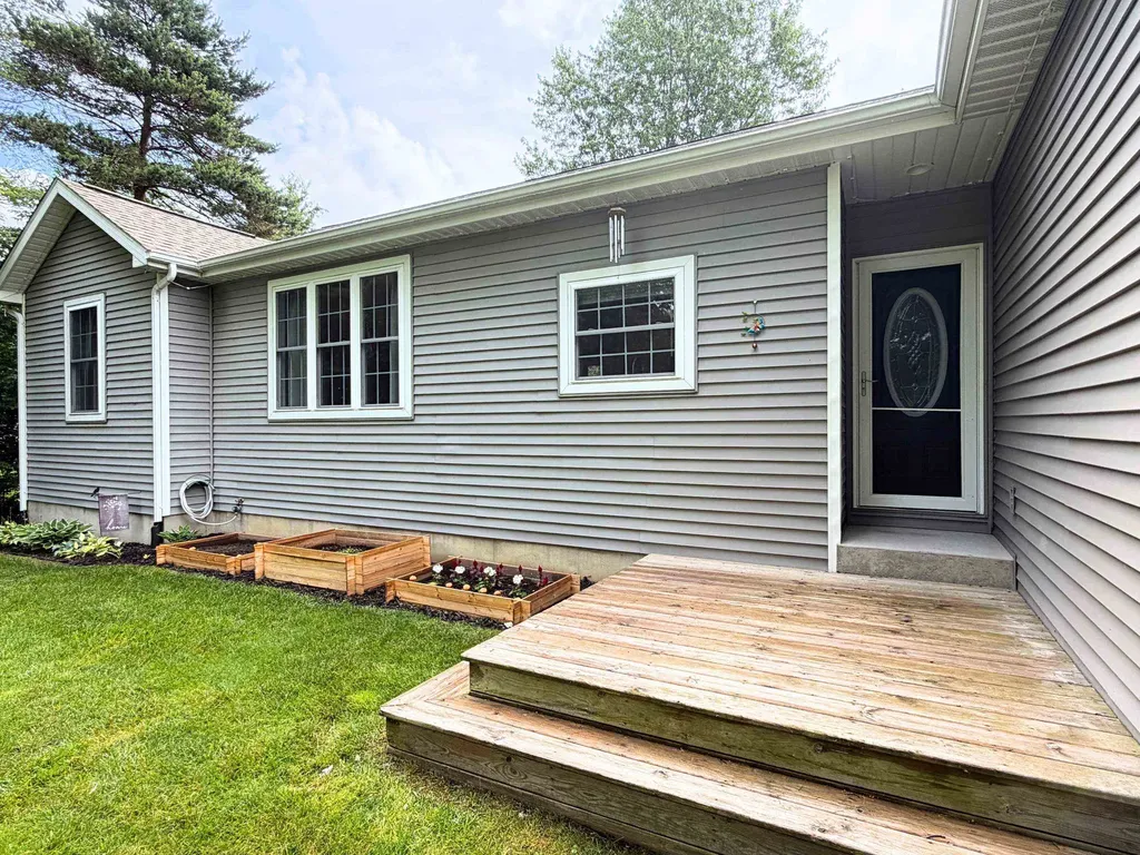 3520 W Farrand Road Vienna Charter Township MI 48420