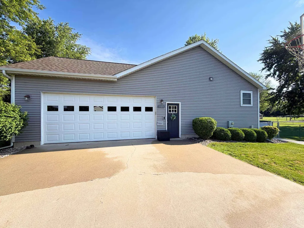 3520 W Farrand Road Vienna Charter Township MI 48420