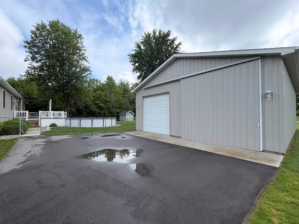3520 W Farrand Road Vienna Charter Township MI 48420