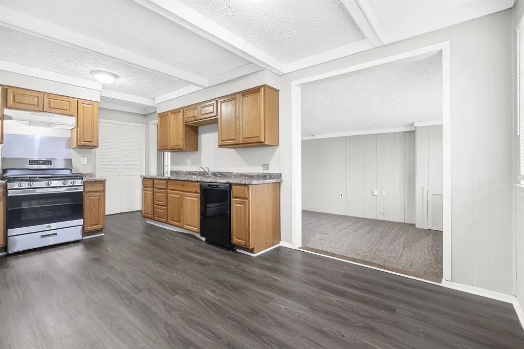 34000 Fernwood Street Westland City MI 48186
