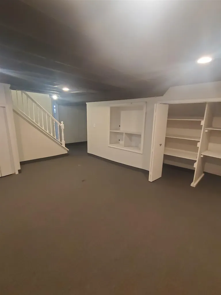 15687 Ash Avenue Eastpointe City MI 48021