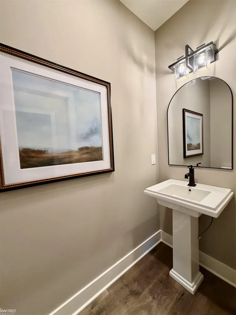 5483 Championship Drive Fenton Charter Township MI 48451