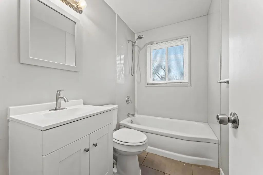 32325 Parkwood Street Westland City MI 48186