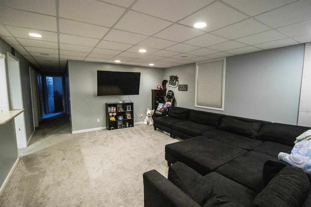 1389 N Long Lake Road Fenton Charter Township MI 48430