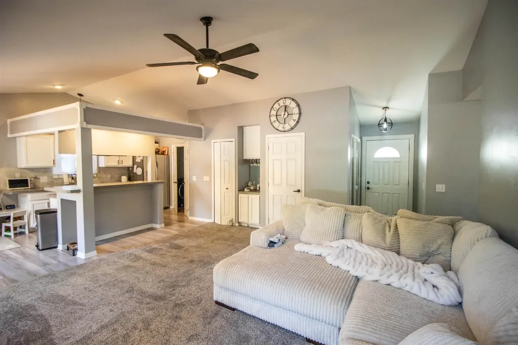 1389 N Long Lake Road Fenton Charter Township MI 48430