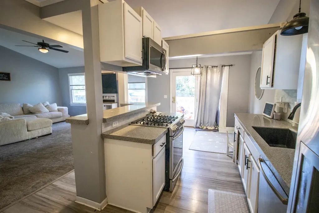 1389 N Long Lake Road Fenton Charter Township MI 48430