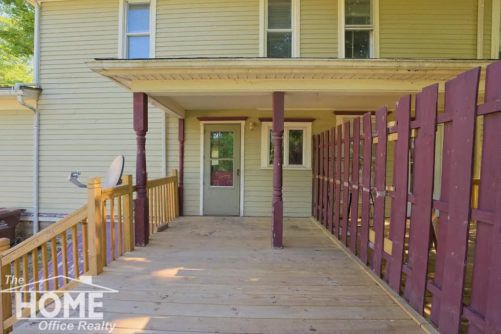 432-434 E Oliver Street Owosso City MI 48867