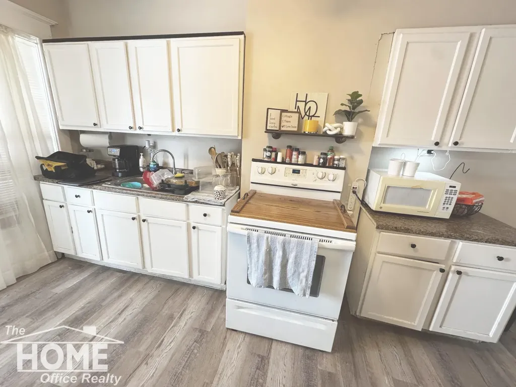 432-434 E Oliver Street Owosso City MI 48867