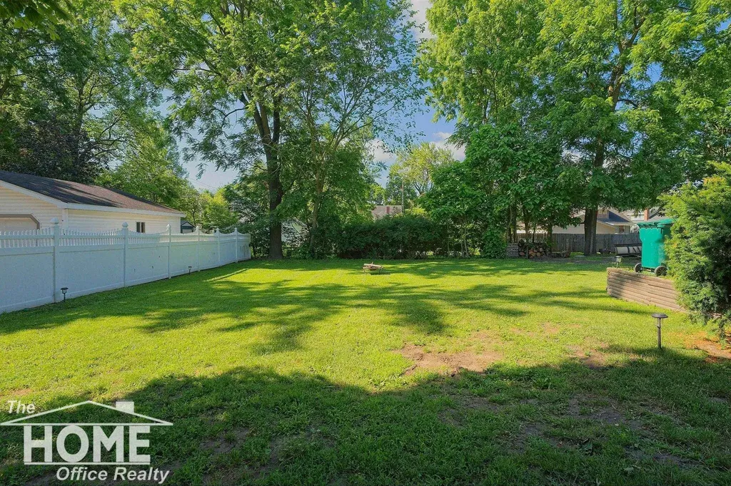 432-434 E Oliver Street Owosso City MI 48867