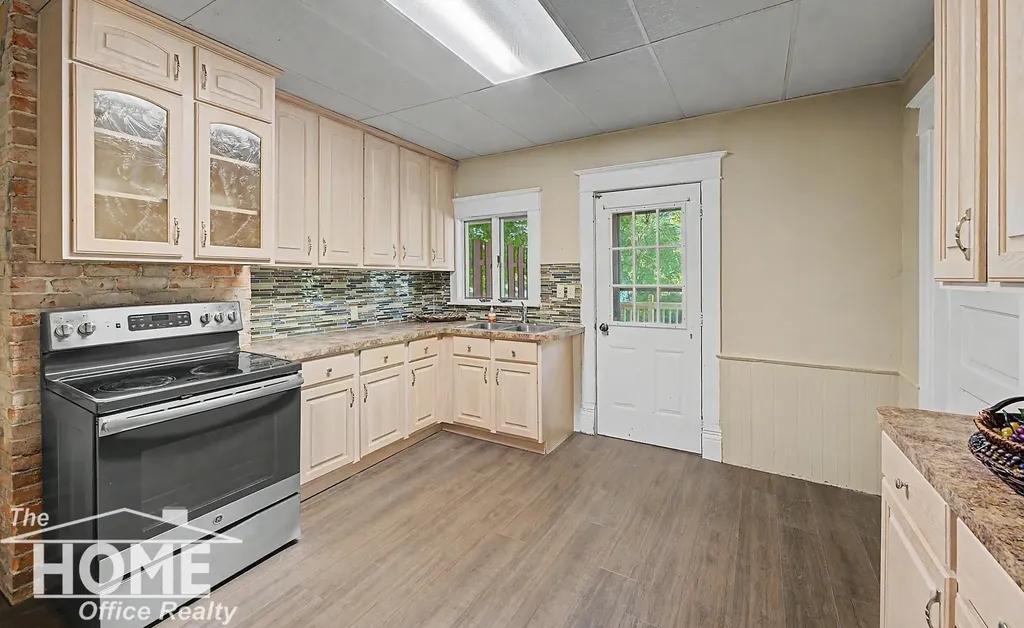 432-434 E Oliver Street Owosso City MI 48867