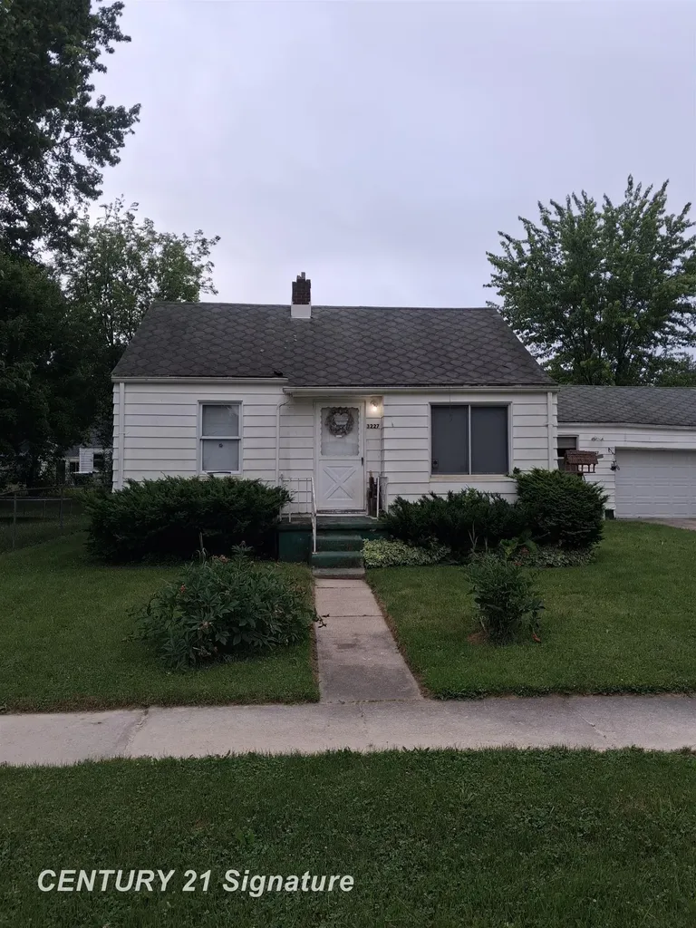 3227 W Parkway Avenue Mt. Morris Township MI 48504
